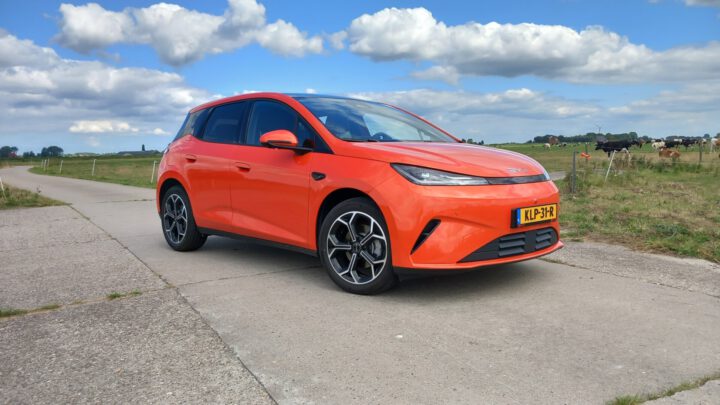 Rijtest BYD Dolphin-G