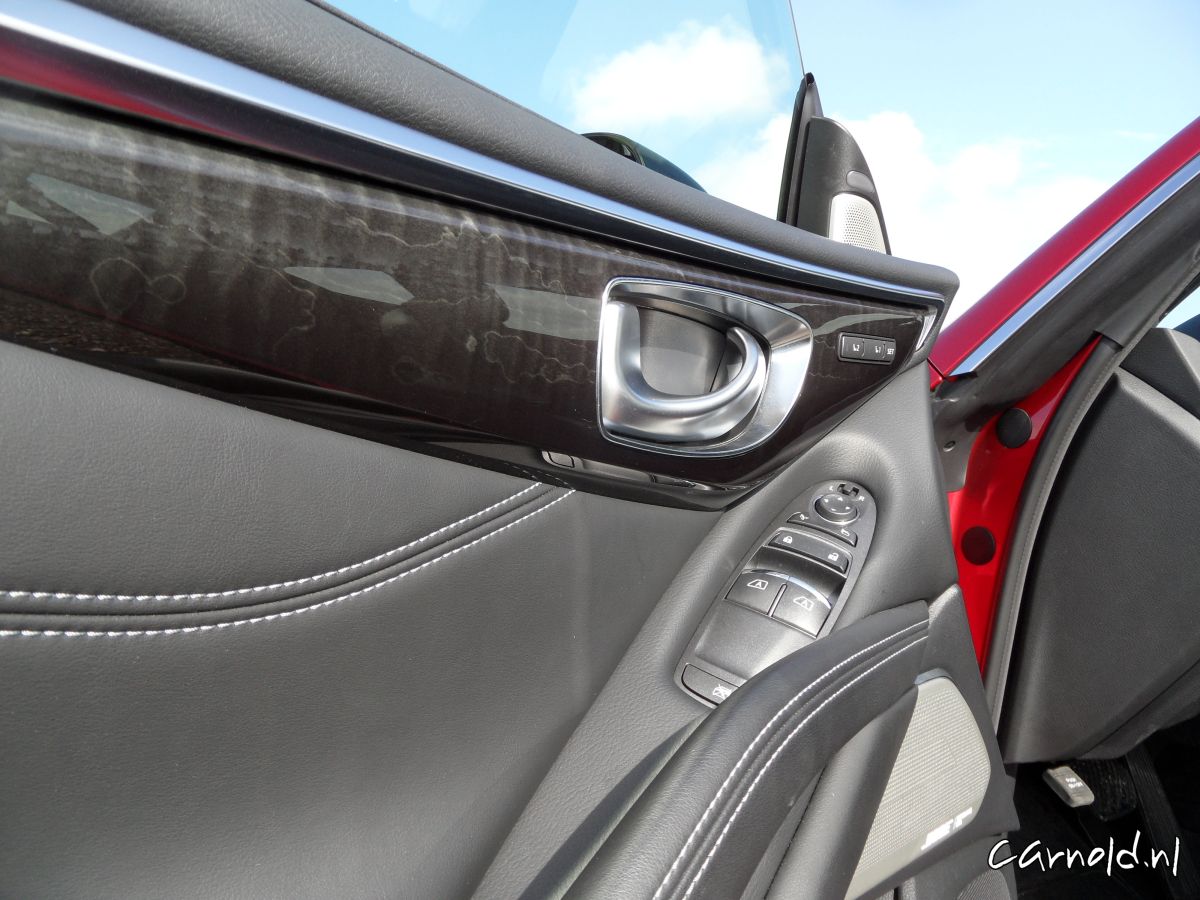 Infiniti Q60 Premium Tech 20t 15 (1)