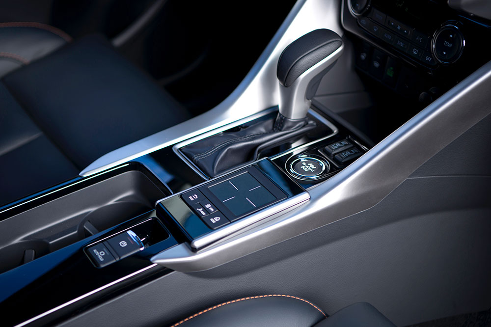 Mitsubishi Eclipse Cross 10