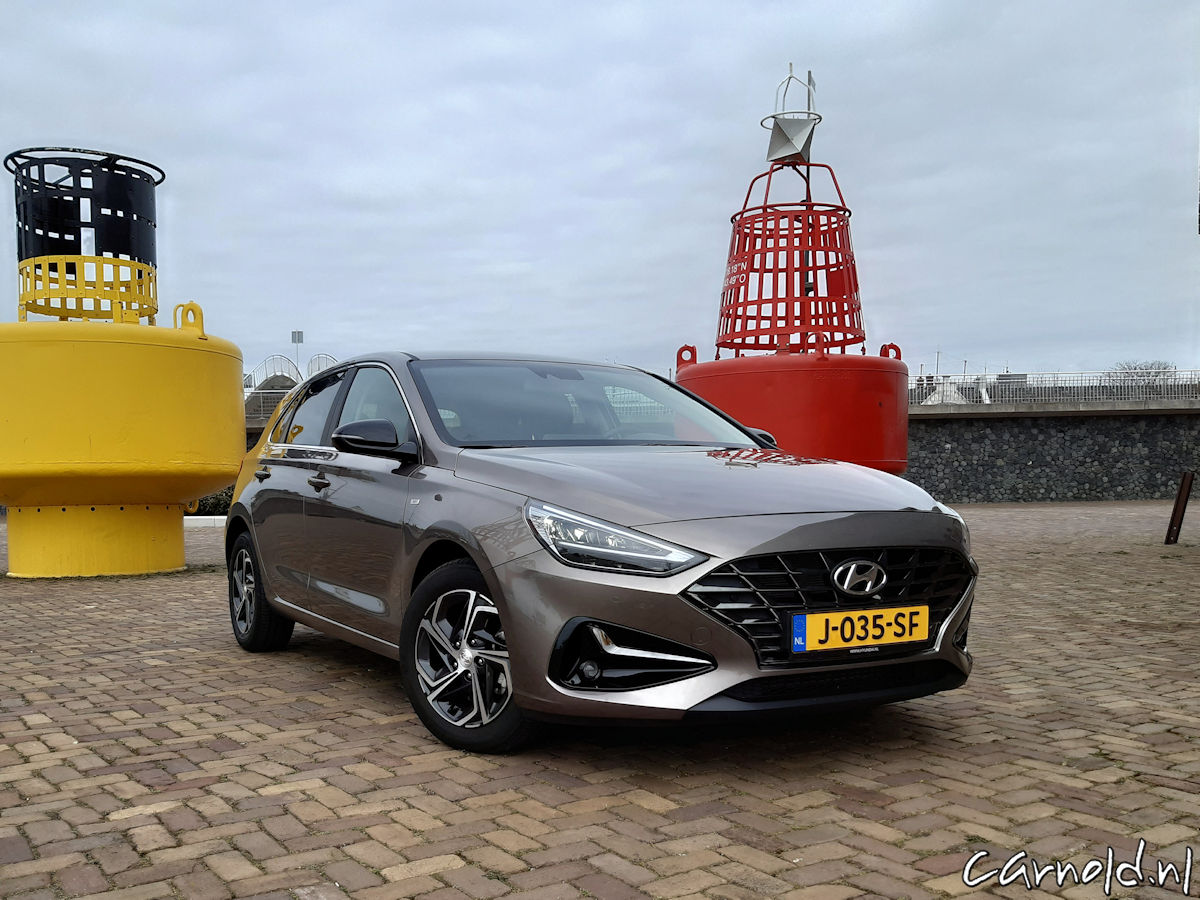 Hyundai_i30_1.5 Mild Hybrid_Premium_Rijtest-10