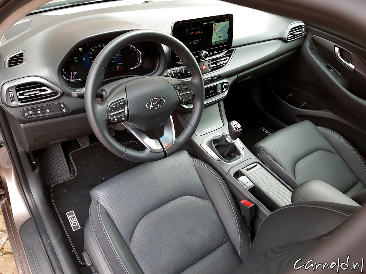 Hyundai_i30_1.5 Mild Hybrid_Premium_Rijtest-16