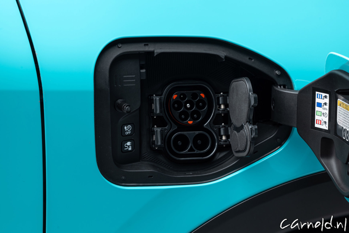 Nissan_Leaf_introductie_13