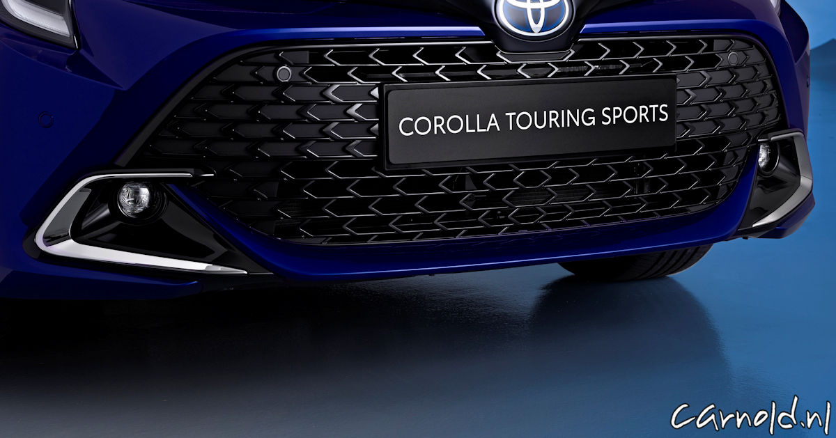 Toyota_Corolla_2023-13