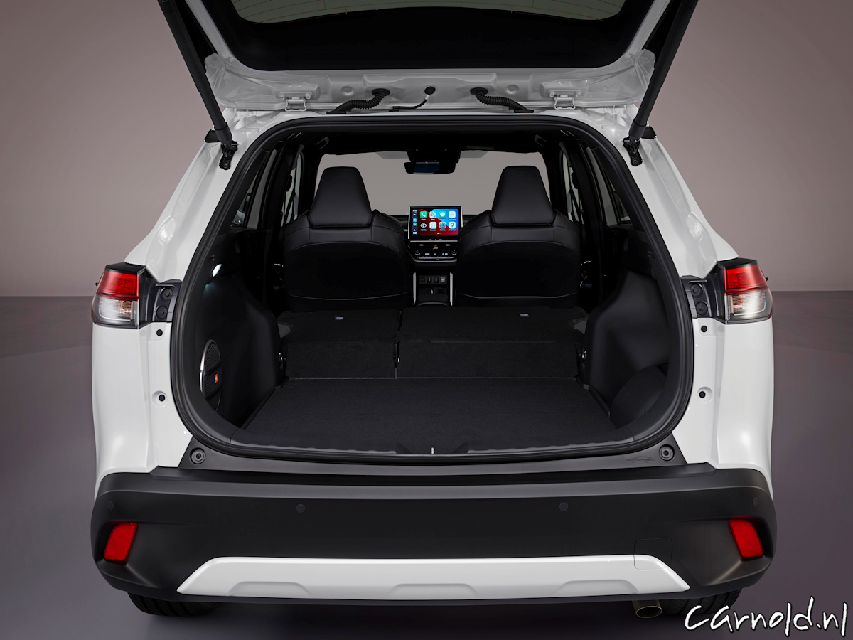 Toyota_Corolla_Cross_onthuld-12