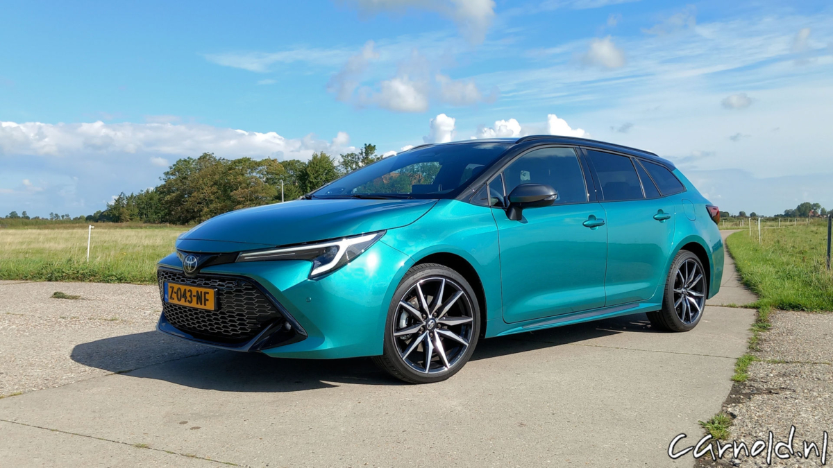 Toyota_Corolla_GR Sport_01