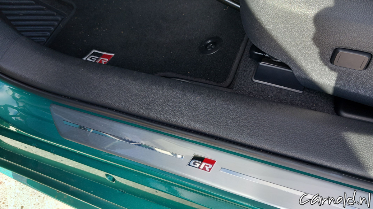 Toyota_Corolla_GR Sport_06