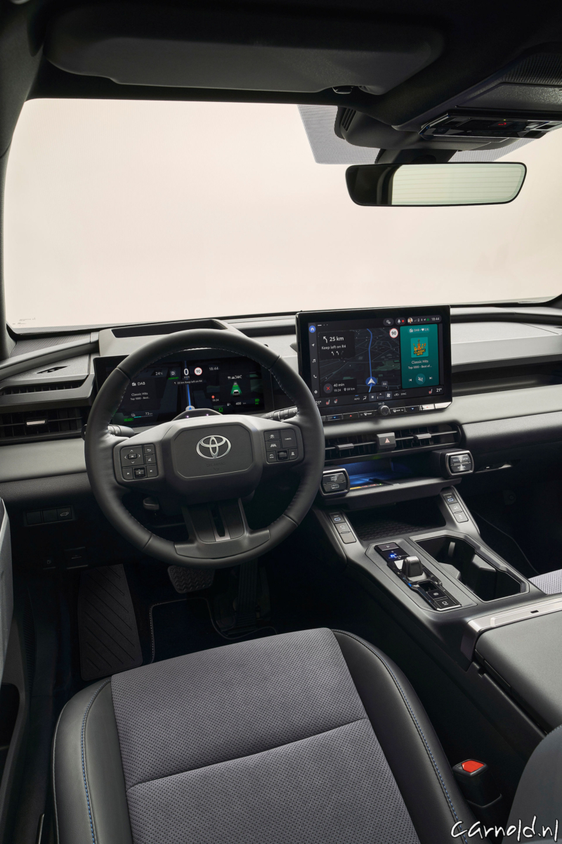 Toyota_RAV4_onthuld_05