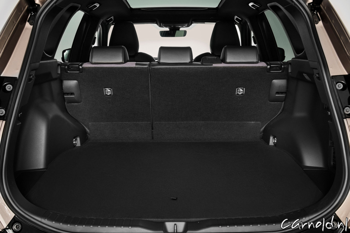 Toyota_RAV4_onthuld_15