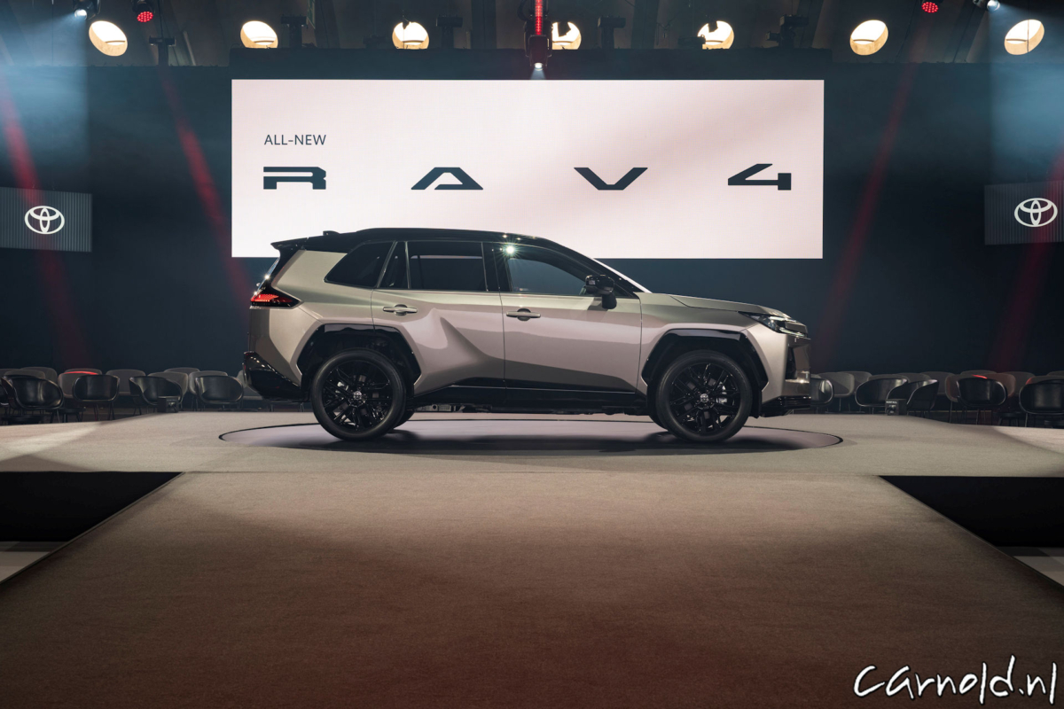 Toyota_RAV4_onthuld_57