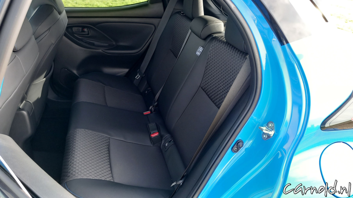 Toyota_Yaris_2024_Test_12