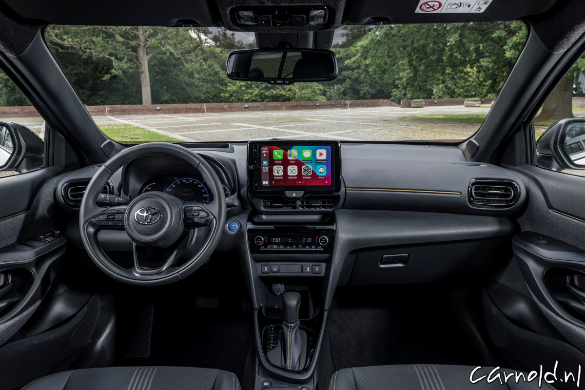 Toyota_Yaris_Cross_Geprijsd-3