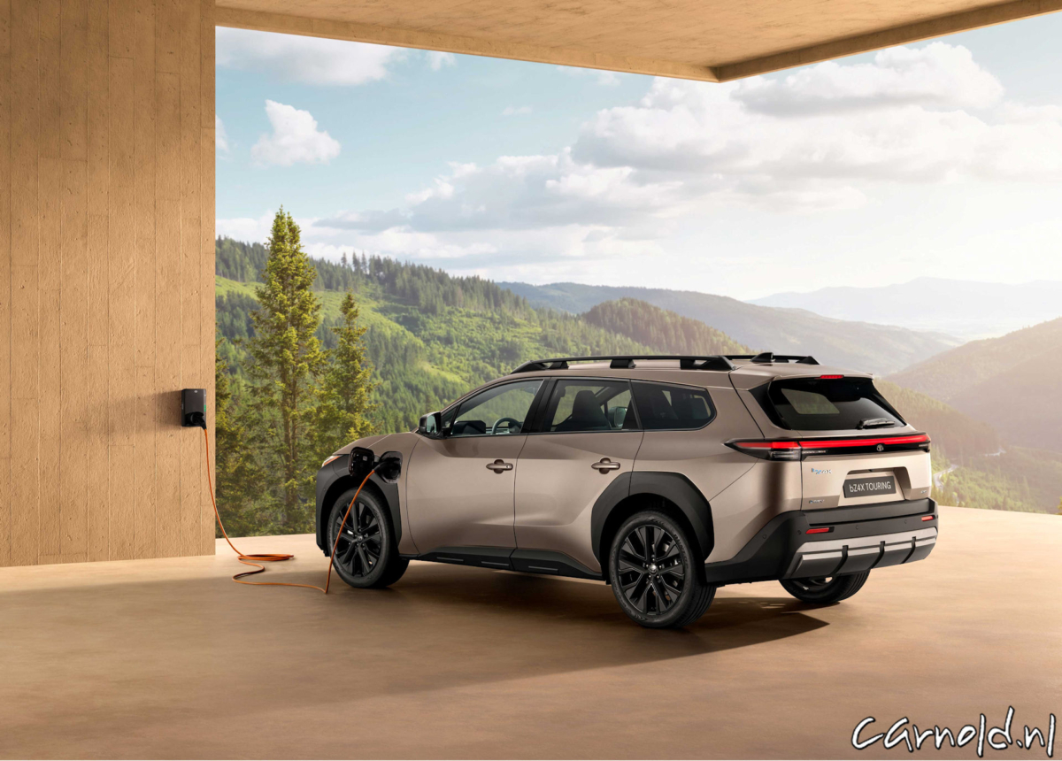 Toyota_bZ4X_Toruing_onthuld_03