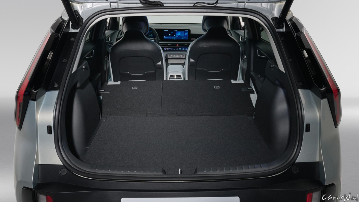 kia_niro_ivory_silver_interior_digital_1920x1080-025