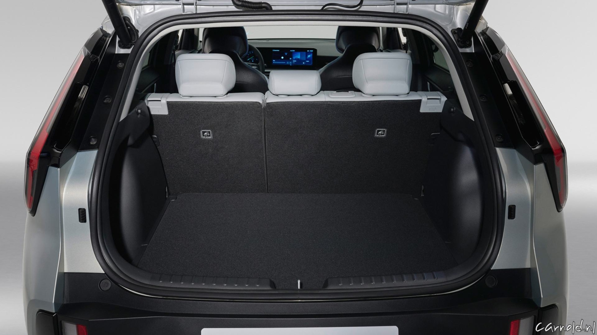 kia_niro_ivory_silver_interior_digital_1920x1080-022