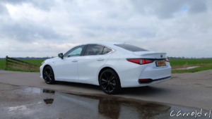 Lexus_ES300h_F Sport_Test_02