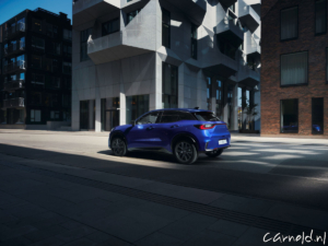 Lexus_LBX_Elegant-03