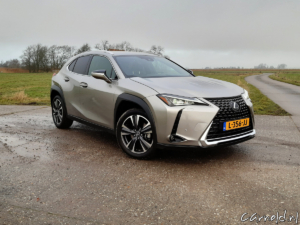 Lexus_UX200_Test-1