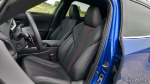 Lexus_UX300h_F Sport AWD_Test_16