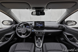 Mazda2_Hybrid_-9