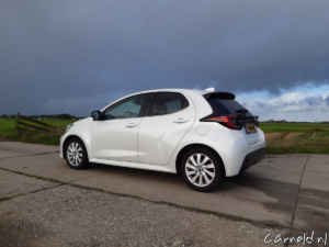 Mazda2_Hybrid_Select-9