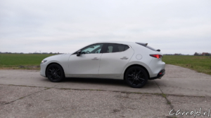 Mazda3_2.5 SkyActiv-G_Test_-02
