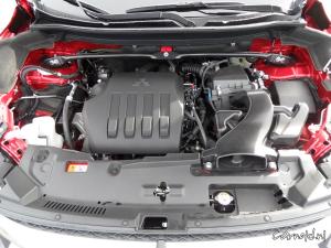 Mitsubishi_Elipse_Cross_5