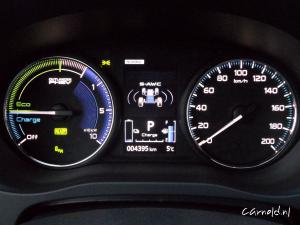 Mitsubishi_Outlander_PHEV12