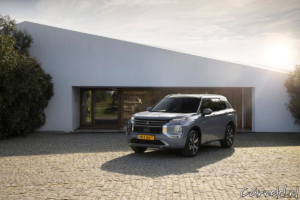 Mitsubishi_Outlander_PHEV_01