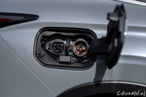 Mitsubishi_Outlander_PHEV_06
