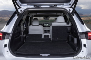 Mitsubishi_Outlander_PHEV_13