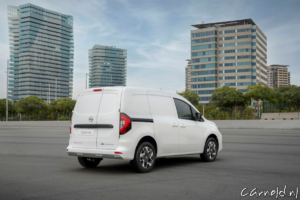 Nissan_Townstar-10