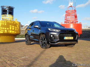 Rijtest_Suzuki_Across-14