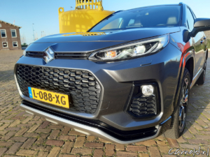 Rijtest_Suzuki_Across-5