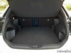 Rijtest_Toyota_Yaris_Cross_Hybrid-19