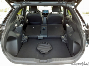 Rijtest_Toyota_Yaris_Cross_Hybrid-21