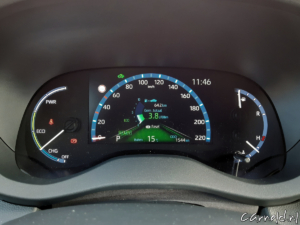 Rijtest_Toyota_Yaris_Cross_Hybrid-22