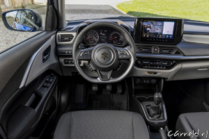 Suzuki_Swift_2024_04