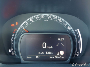 Toyota-AygoX_Rijtest-11