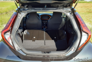Toyota-AygoX_Rijtest-17