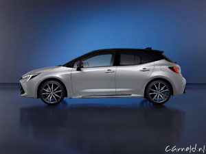 Toyota_Corolla_2023-4