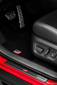 Toyota_RAV4_onthuld_39