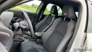 Toyota_Yaris Cross_GR Sport_test-02