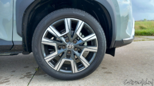 Toyota_Yaris Cross_Hybrid_07