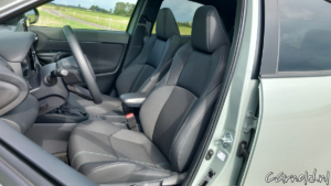 Toyota_Yaris Cross_Hybrid_10