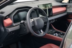 nx350h_interieur_5