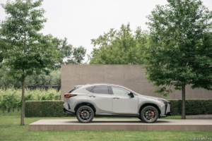 nx450h_fsport_exterieur_007