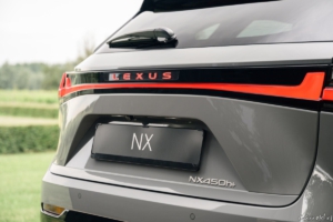 nx450h_fsport_exterieur_details_002