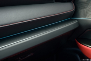 nx450h_fsport_interieur_0021