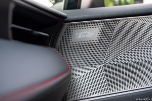 nx450h_fsport_interieur_0023