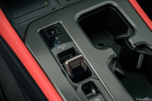 nx450h_fsport_interieur_003